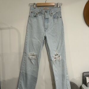 Levi's Light Blue Straight Women’s Jeans